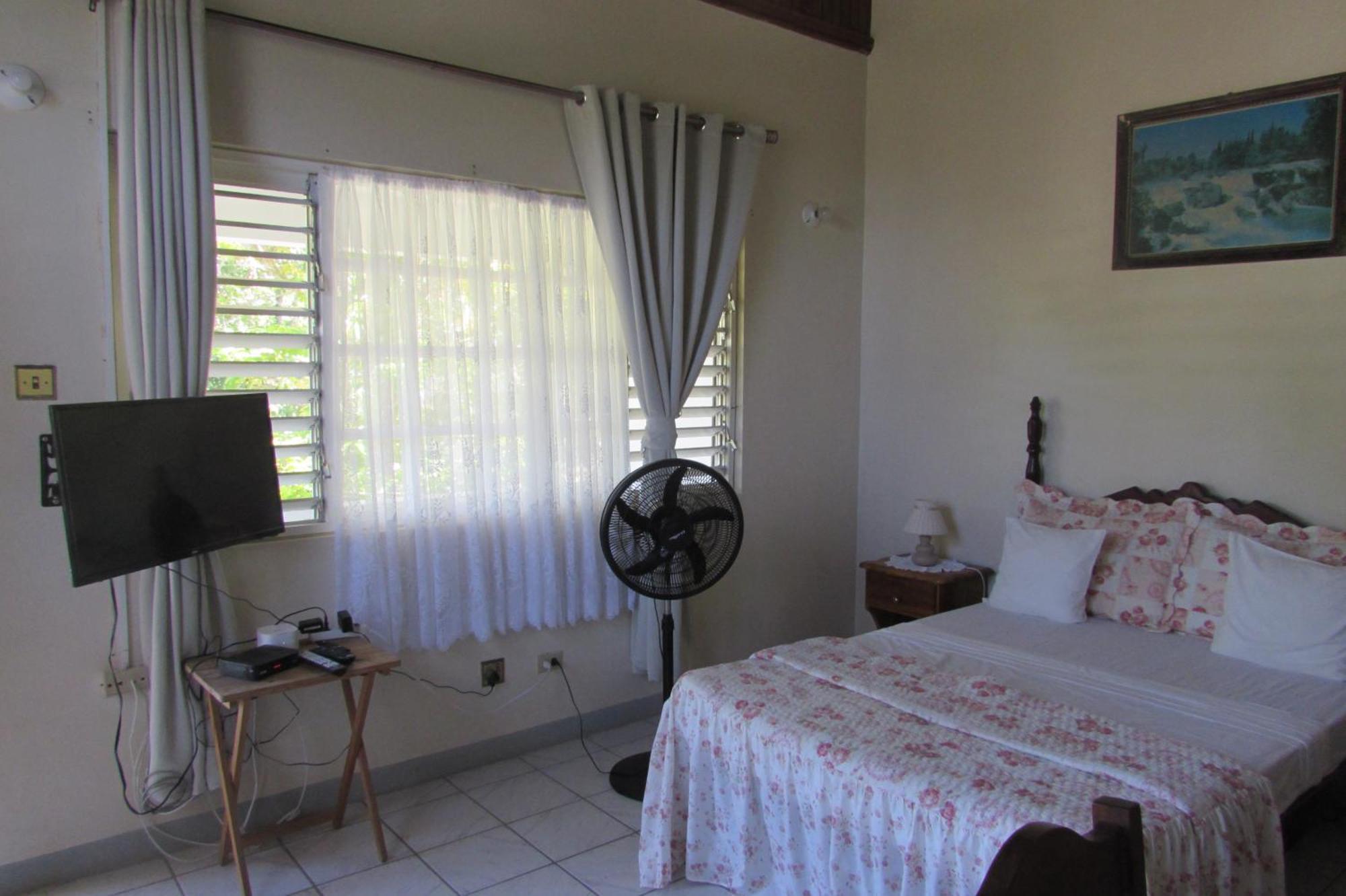 Nelsons Retreat Hotel Negril Exterior photo