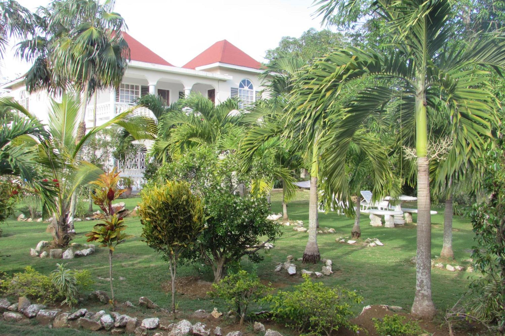 Nelsons Retreat Hotel Negril Exterior photo