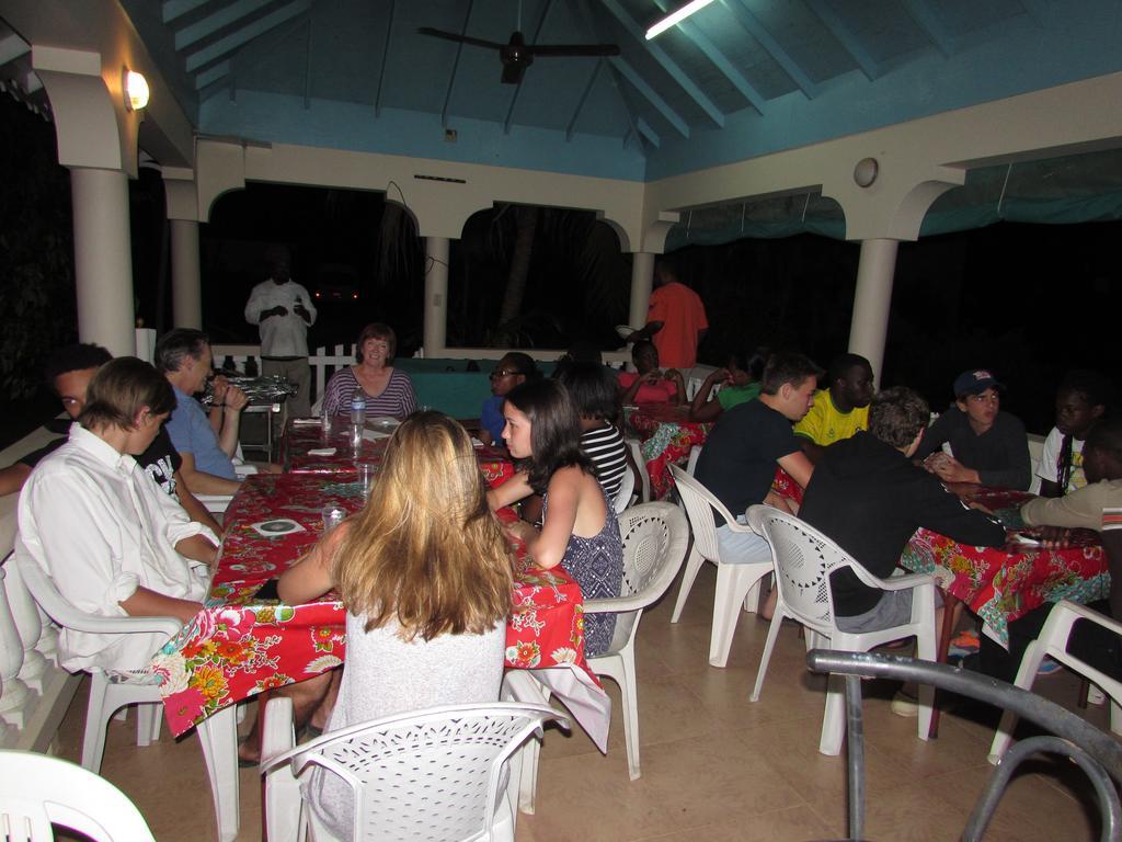 Nelsons Retreat Hotel Negril Exterior photo